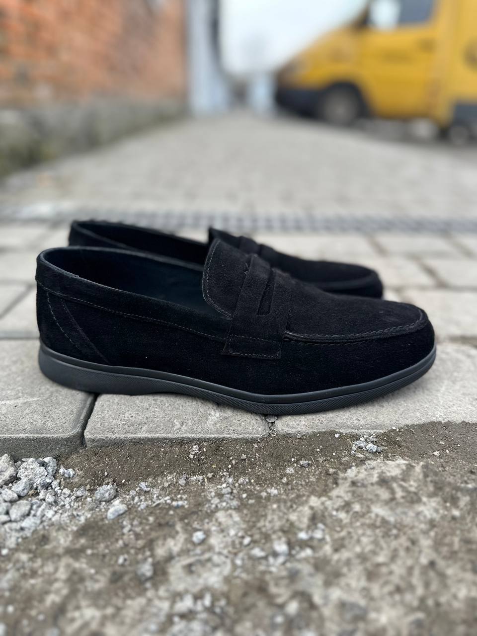 photo_5352697851747702430_y