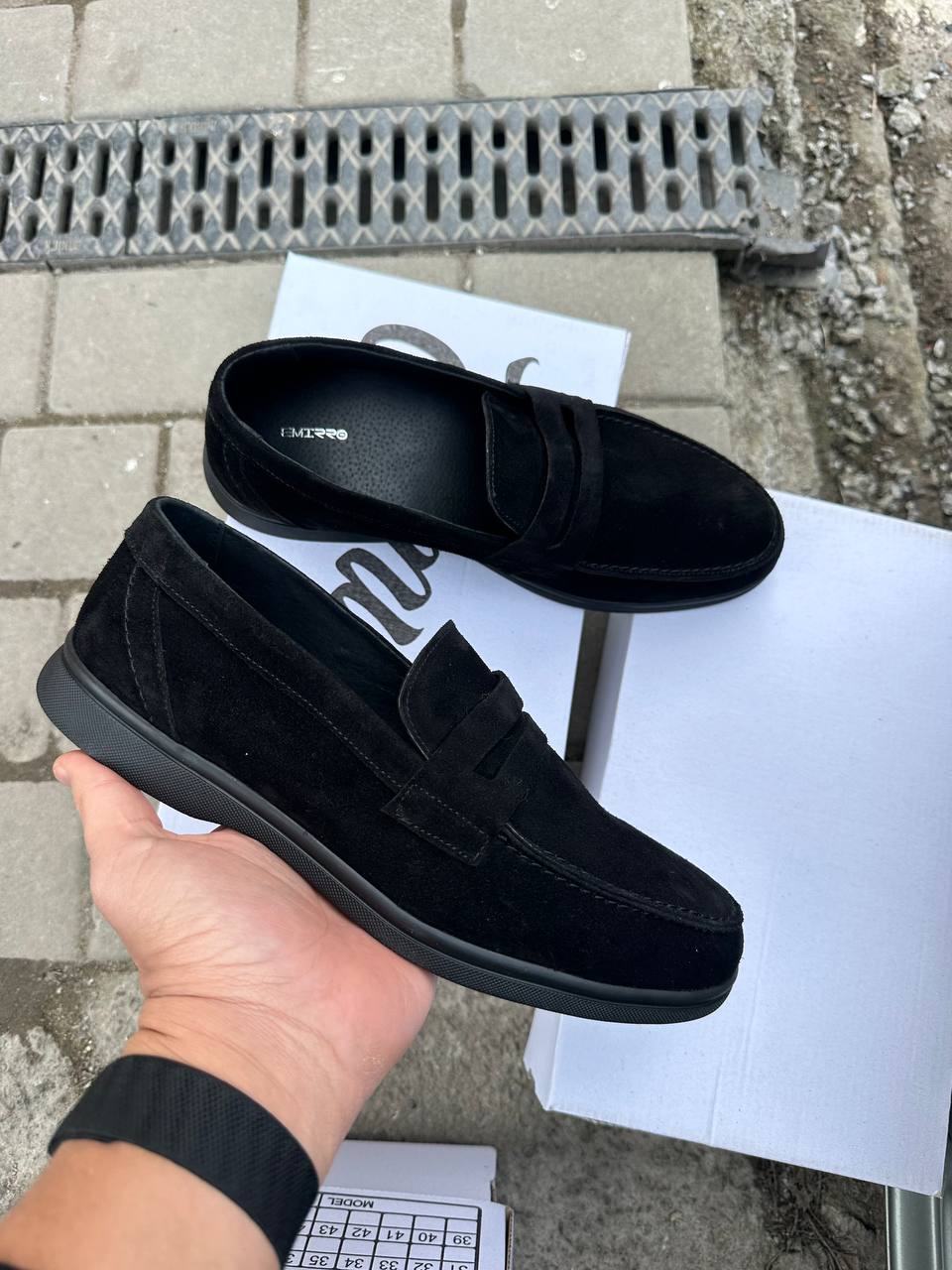 photo_5352697851747702440_y