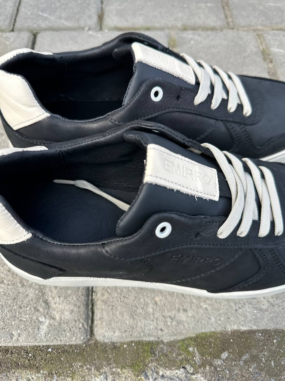 photo_5429199573000852500_y