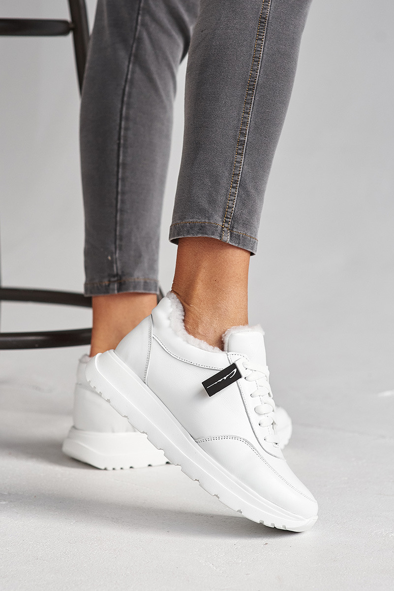 фото взуття 01.11 2