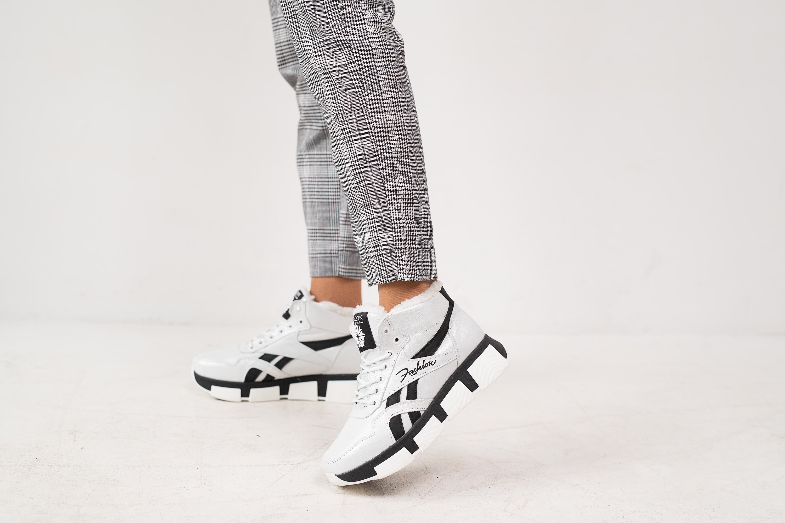 Женскі 50-W-W1-бел чер (5)