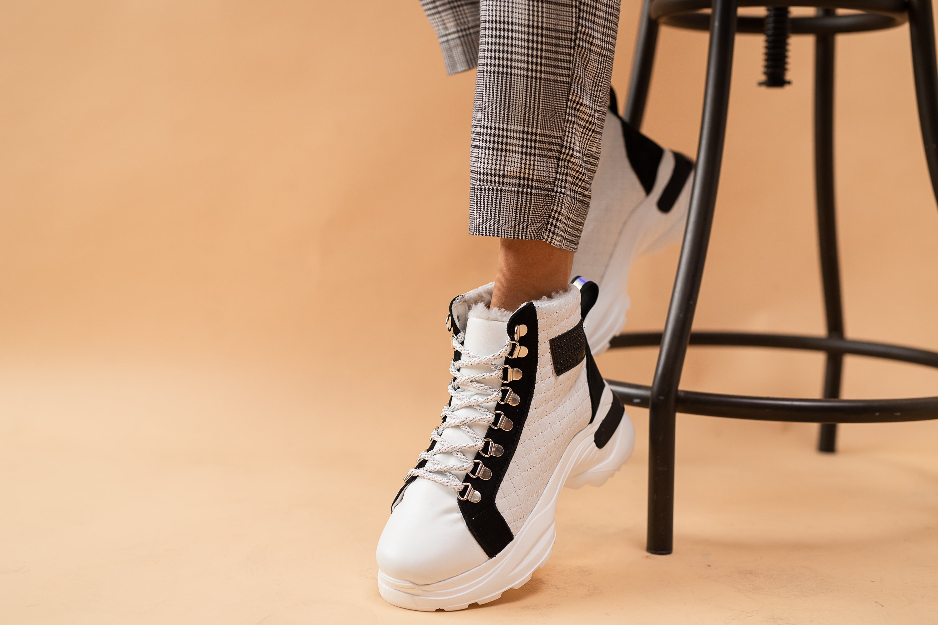 Женскі 345-W-W1-бел-ч (8)