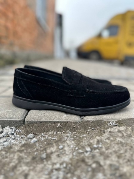 photo_5352697851747702427_y