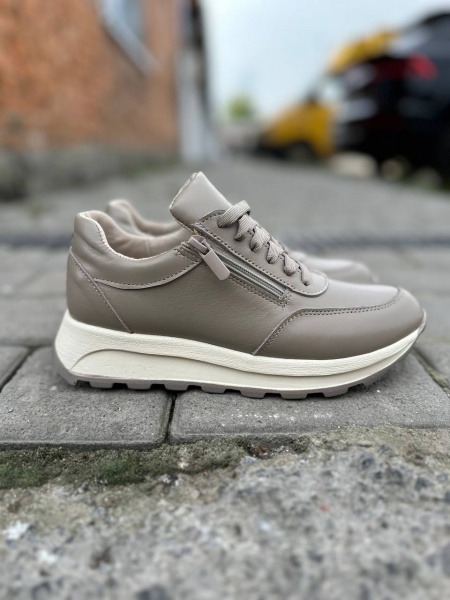 photo_2025-09-09_19-24-50