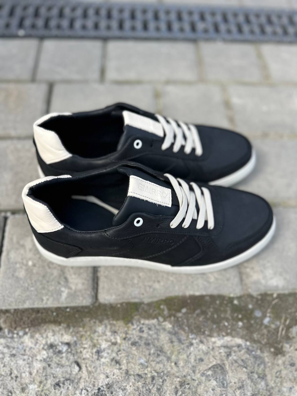 photo_5429199573000852499_y