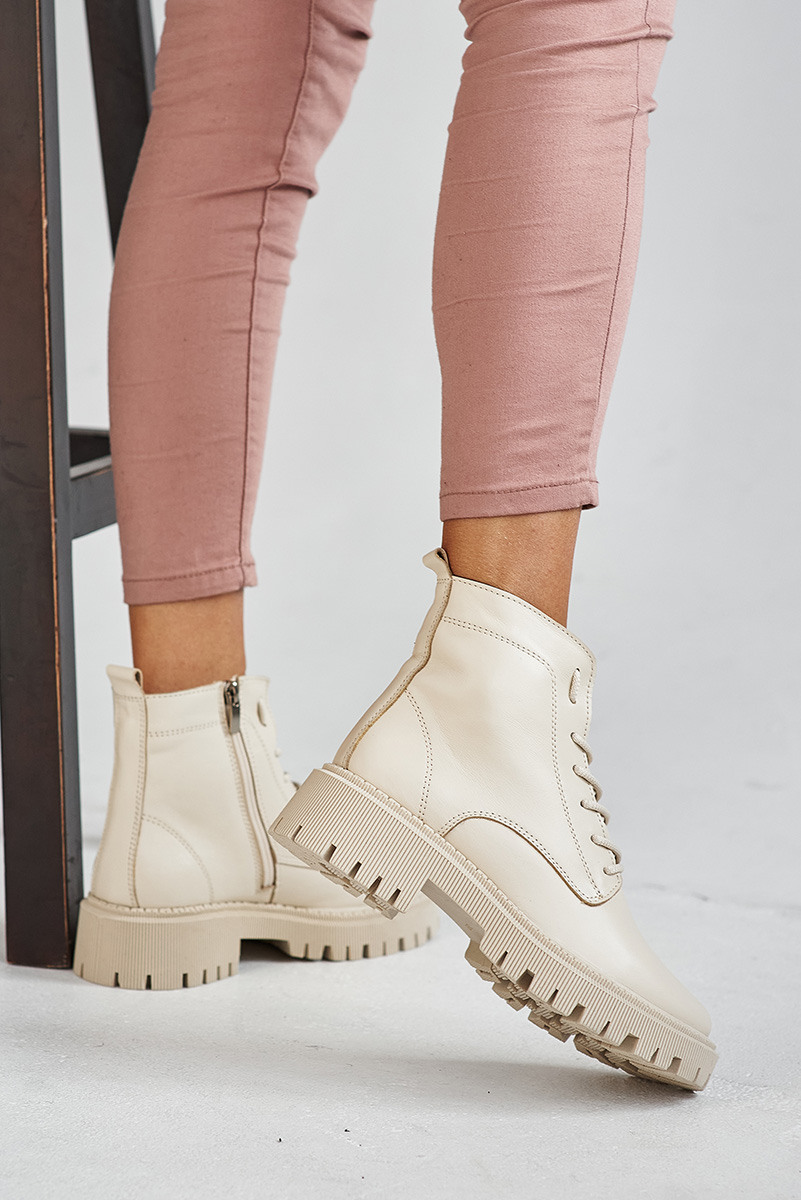 фото взуття 01.11 274