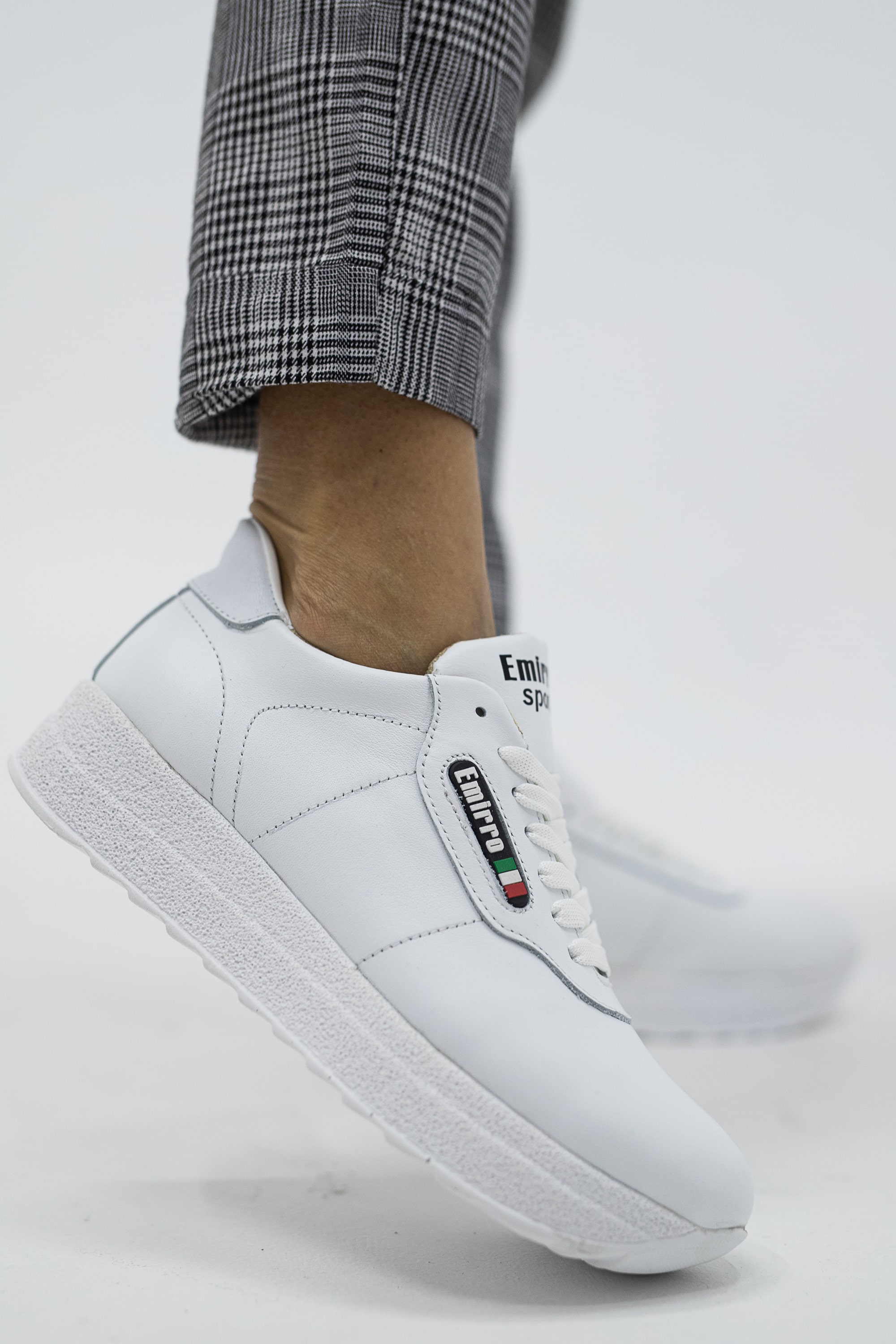 Lions-R20-SA-W1-бел (1)