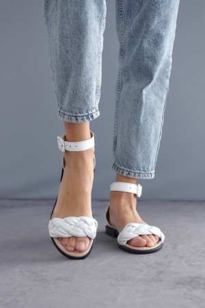 Взуття 31.05 105