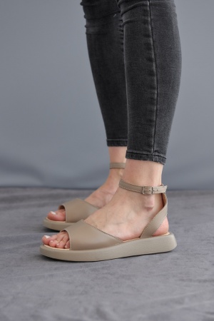 Взуття 31.05 37