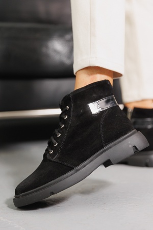 8T8A3019